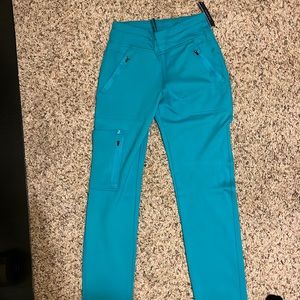 Jaanuu 10 pocket scrub joggers